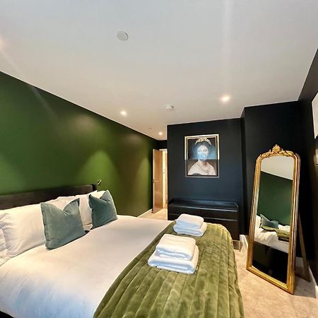 The Midnight Garden Escape At Ryedale House Appartement York Buitenkant foto