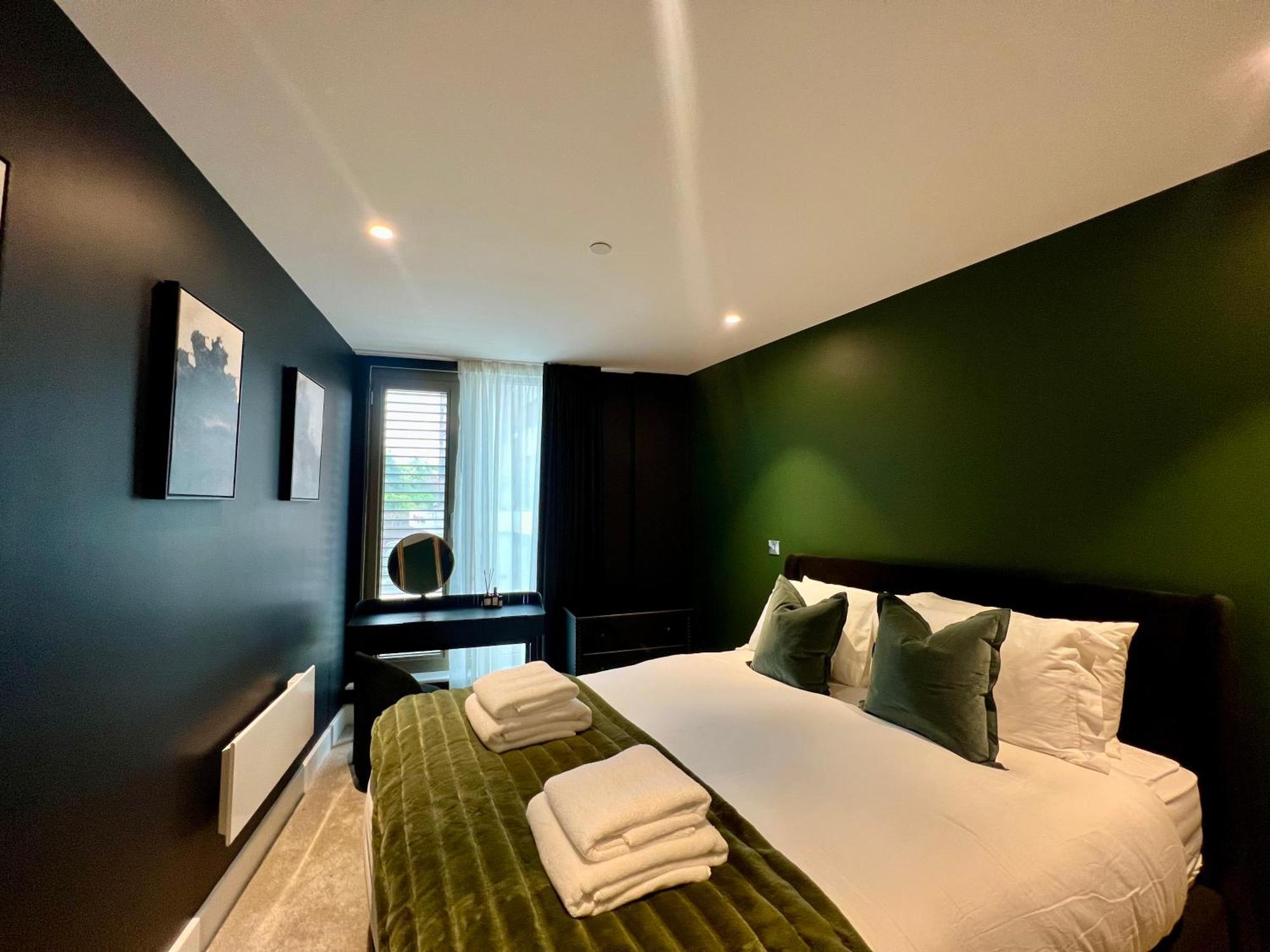 The Midnight Garden Escape At Ryedale House Appartement York Buitenkant foto